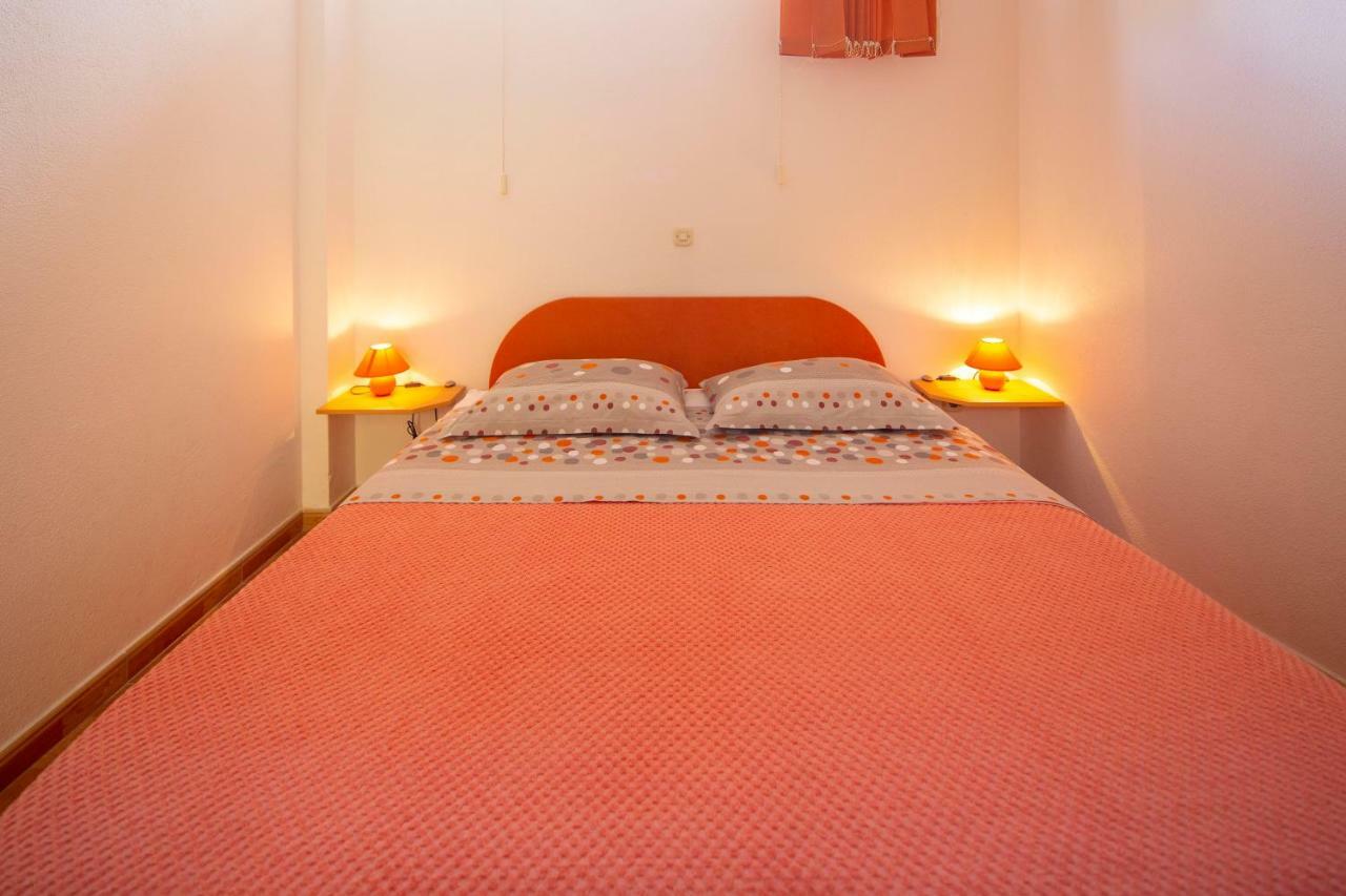 マカルスカVila Nikoアパートメント エクステリア 写真